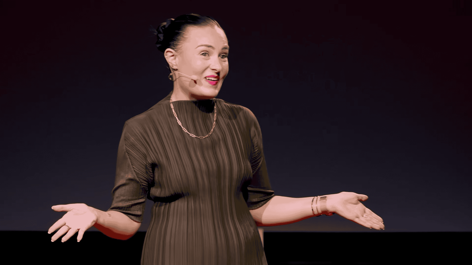 Why you should take your makeup advice from a blind woman (14:41)